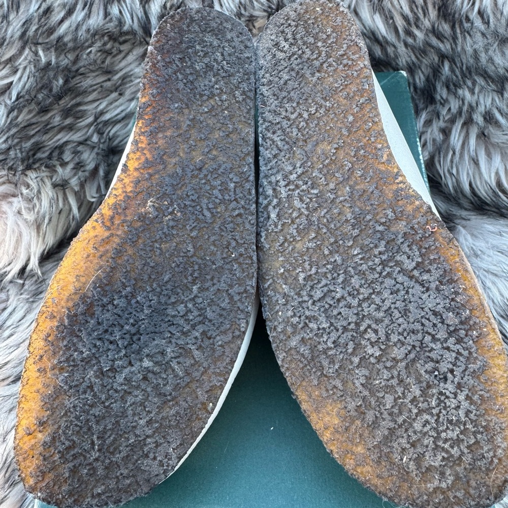 Clarks Cream Leather Loafers - Picture 3 of 4